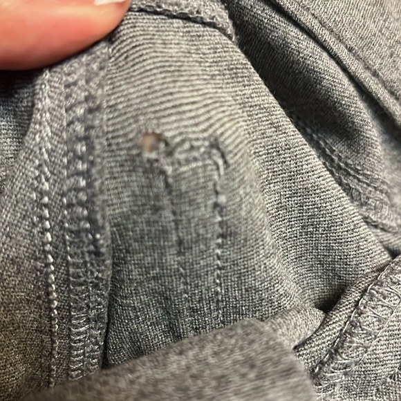 Guess Women’s Size XS Grey Straight Leg Stretchy Dress Pants $50 - Picture 15 of 15